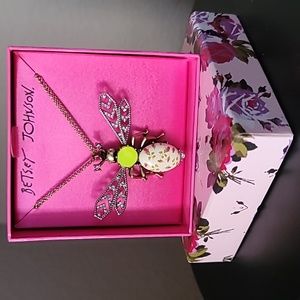 New Vintage! BETSEY JOHNSON Vintage Critters Metal Rose Ceramic Fly Necklace.
